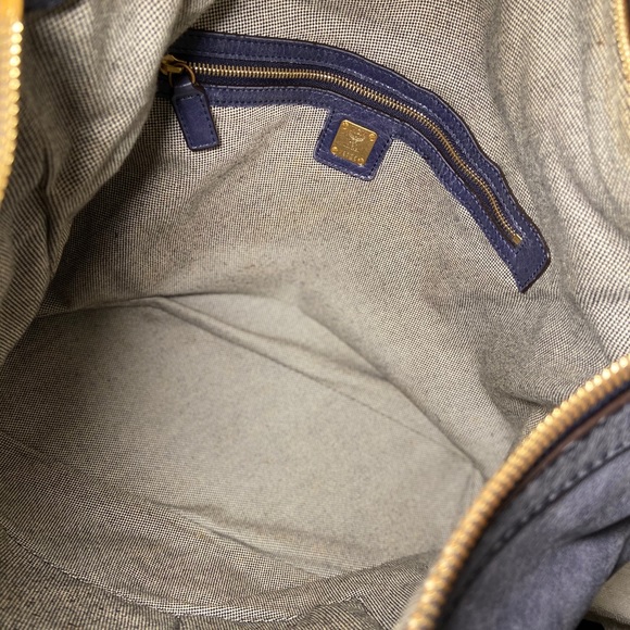 MCM Large Hobo Bag - Picture 4 of 10